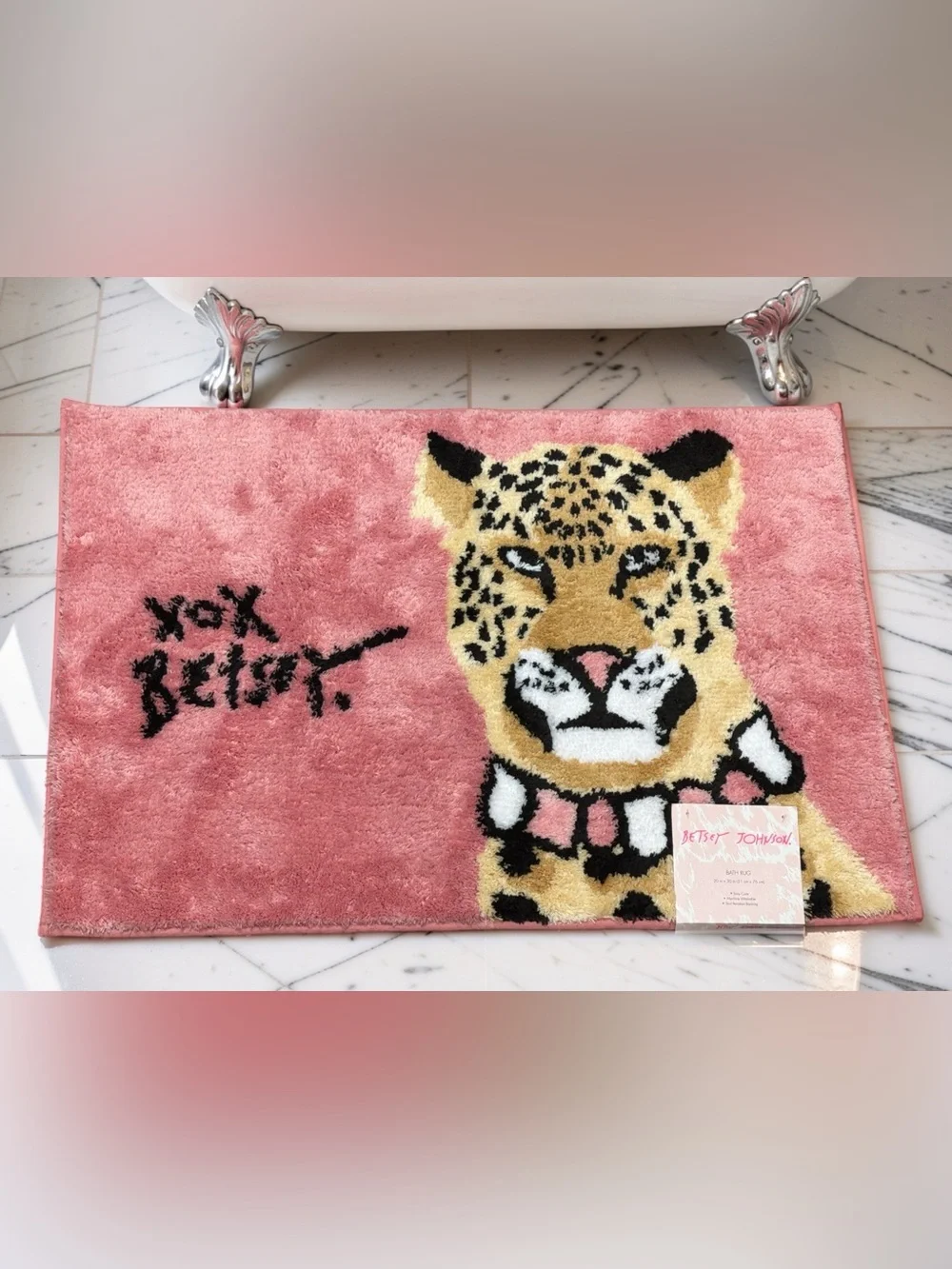 Betsey Johnson NWT Plush & Soft Pink Leopard Face Door Rug Non-Slip Backing